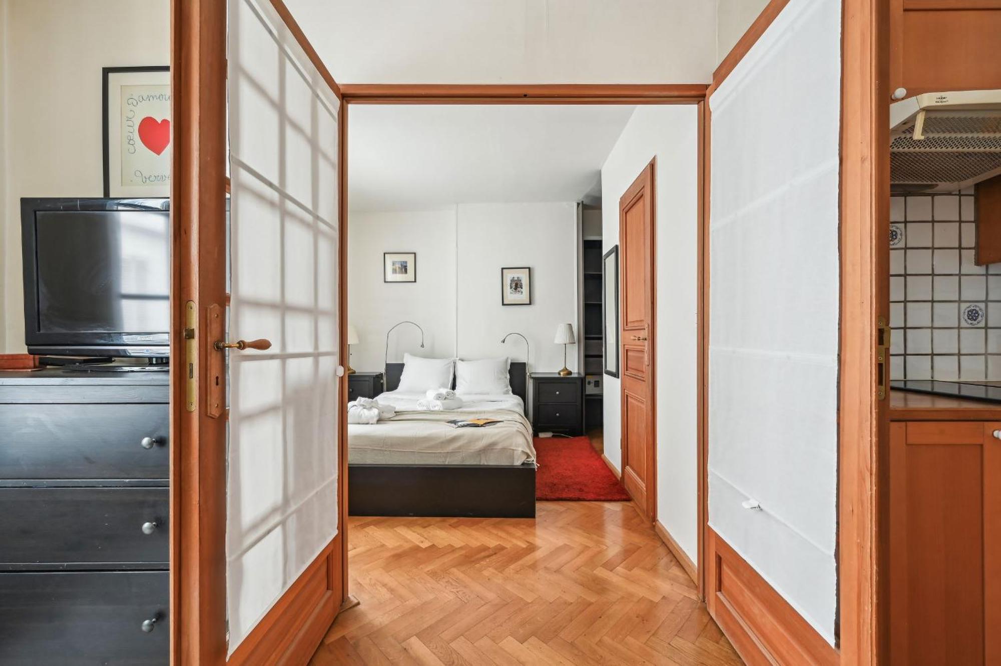 Eiffel Tower & Hotel Des Invalides - 1Br - Cityapartmentstay Parigi Esterno foto