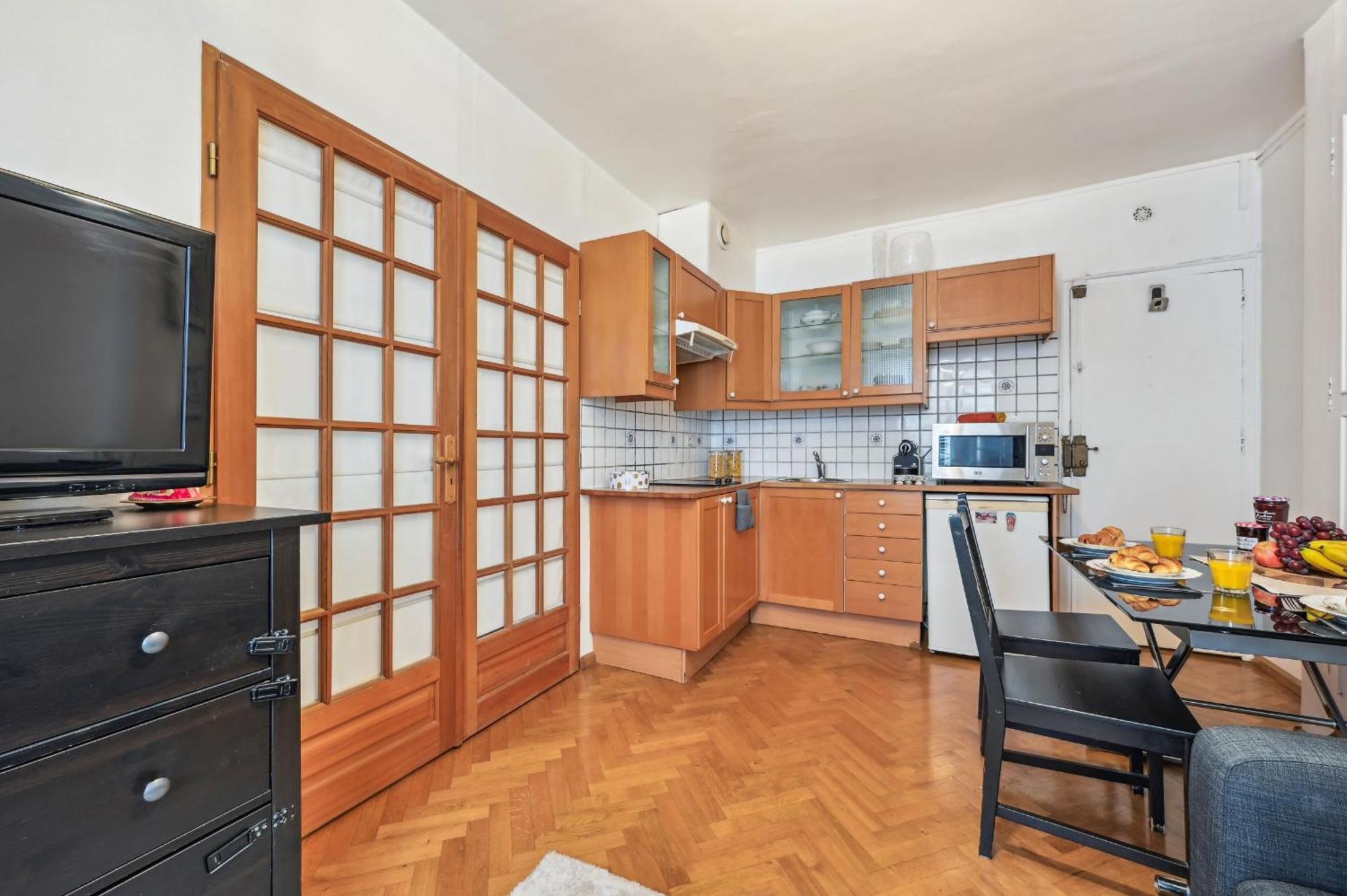 Eiffel Tower & Hotel Des Invalides - 1Br - Cityapartmentstay Parigi Esterno foto